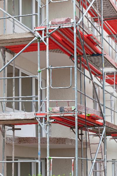 Bezpieczna eksploatacja – obsługa, montaż, demontaż rusztowań